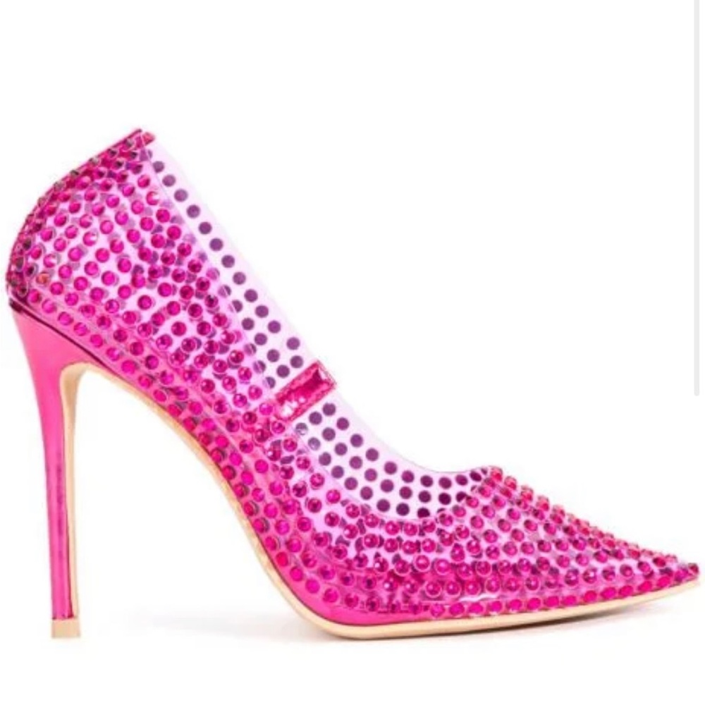 Sparkly pink pumps